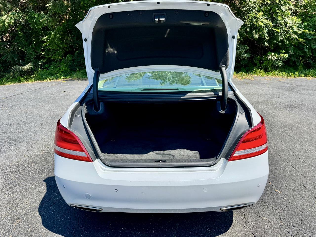 Hyundai Equus Signature 2015