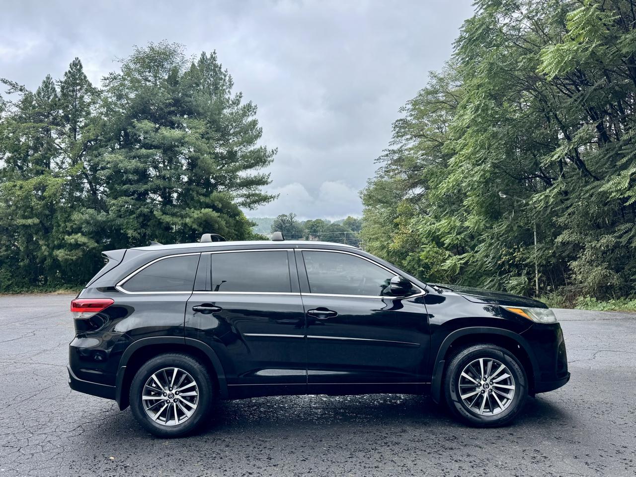 Toyota Highlander SE AWD V6 2018