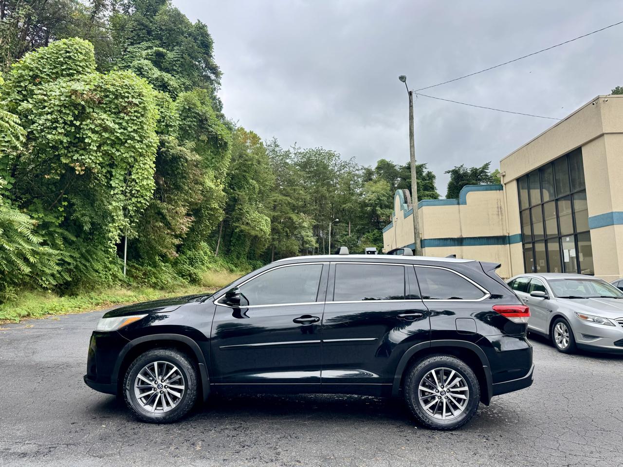 Toyota Highlander SE AWD V6 2018
