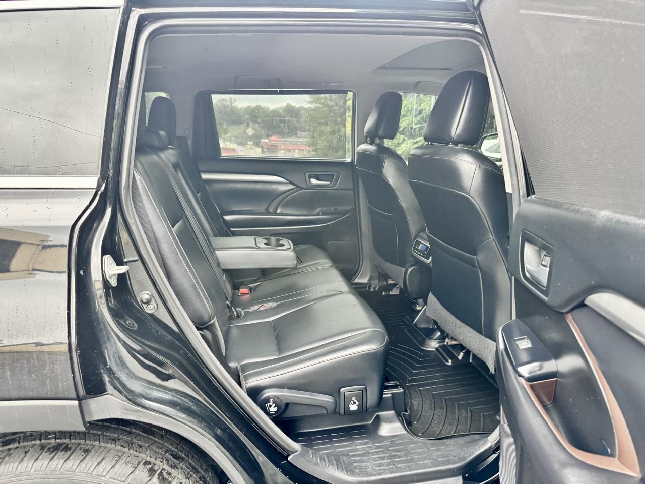 Toyota Highlander SE AWD V6 2018
