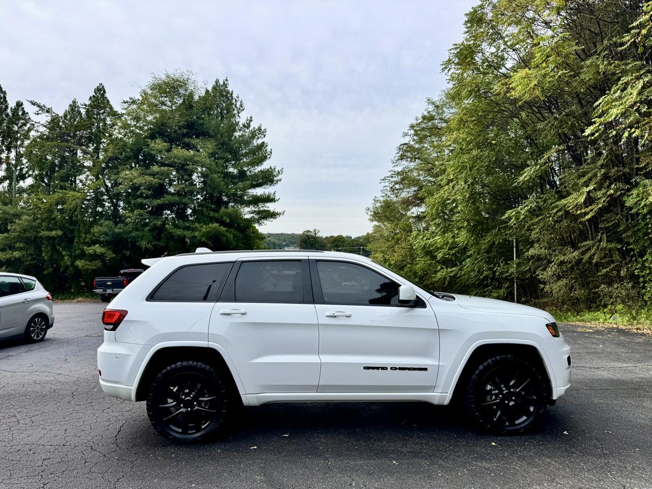 Jeep Grand Cherokee Laredo 4WD 2019