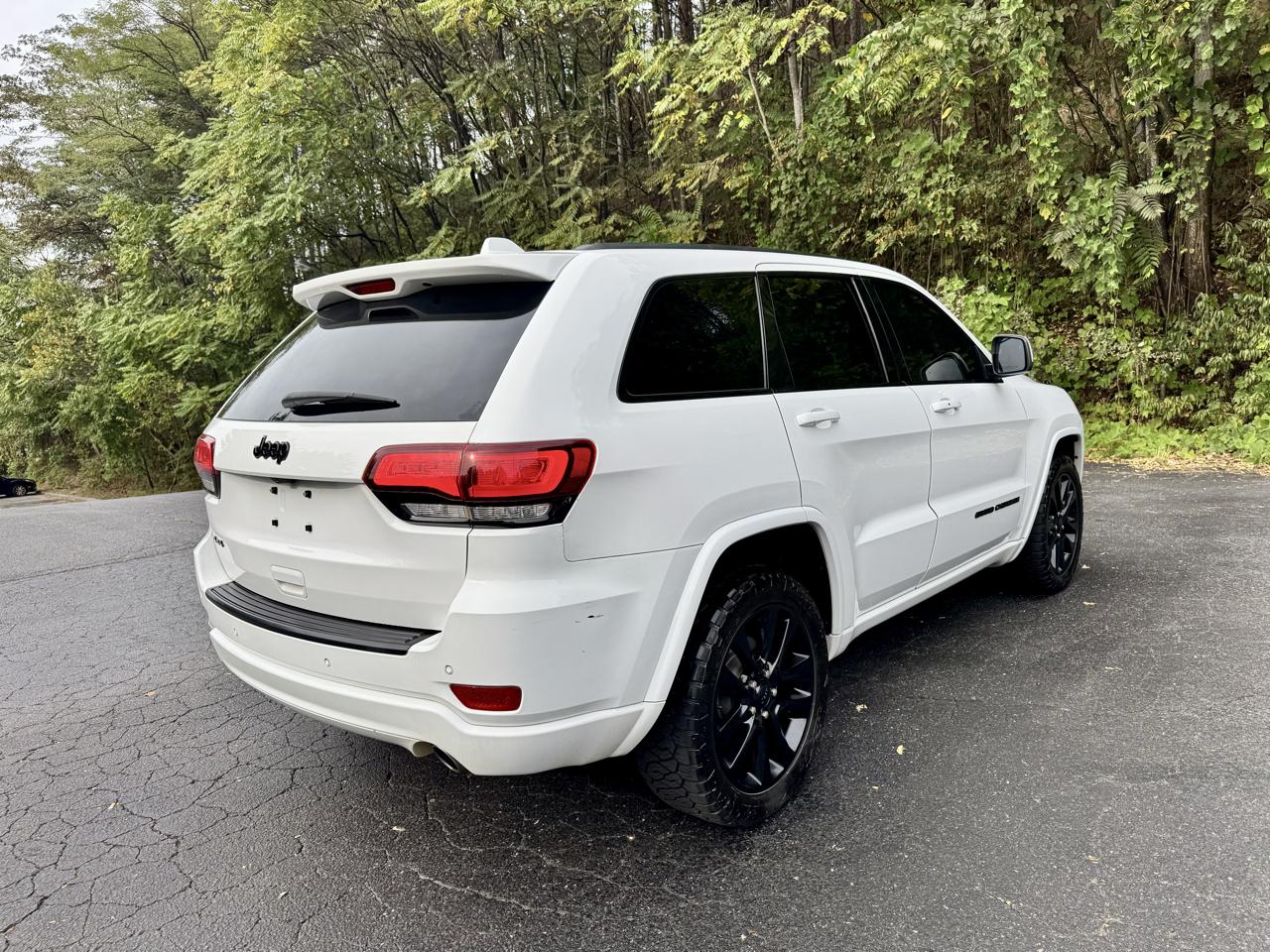 Jeep Grand Cherokee Laredo 4WD 2019