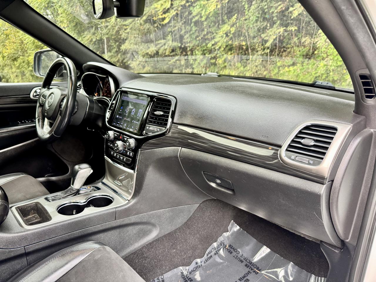 Jeep Grand Cherokee Laredo 4WD 2019