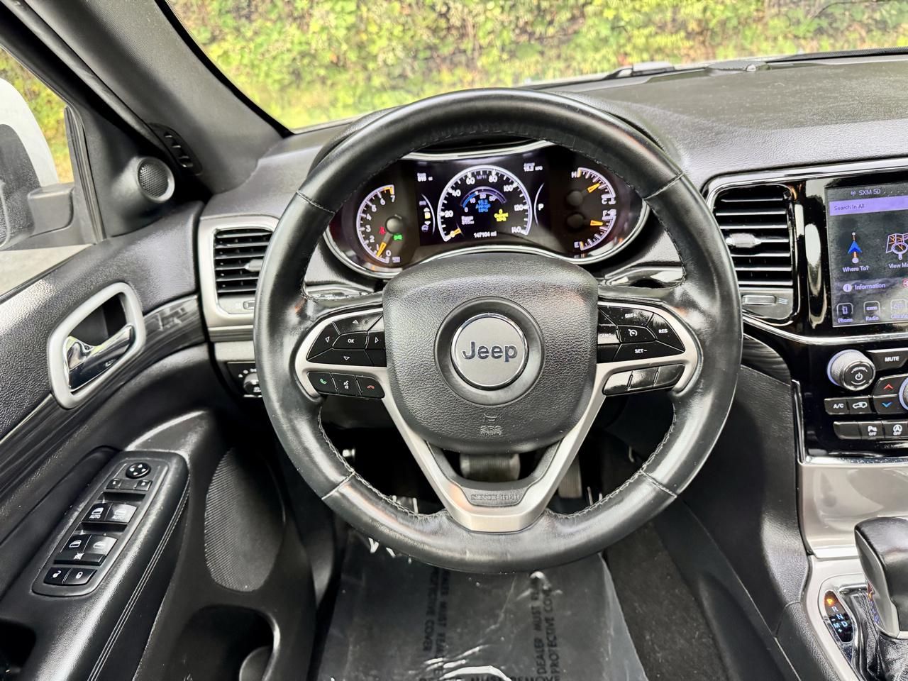 Jeep Grand Cherokee Laredo 4WD 2019