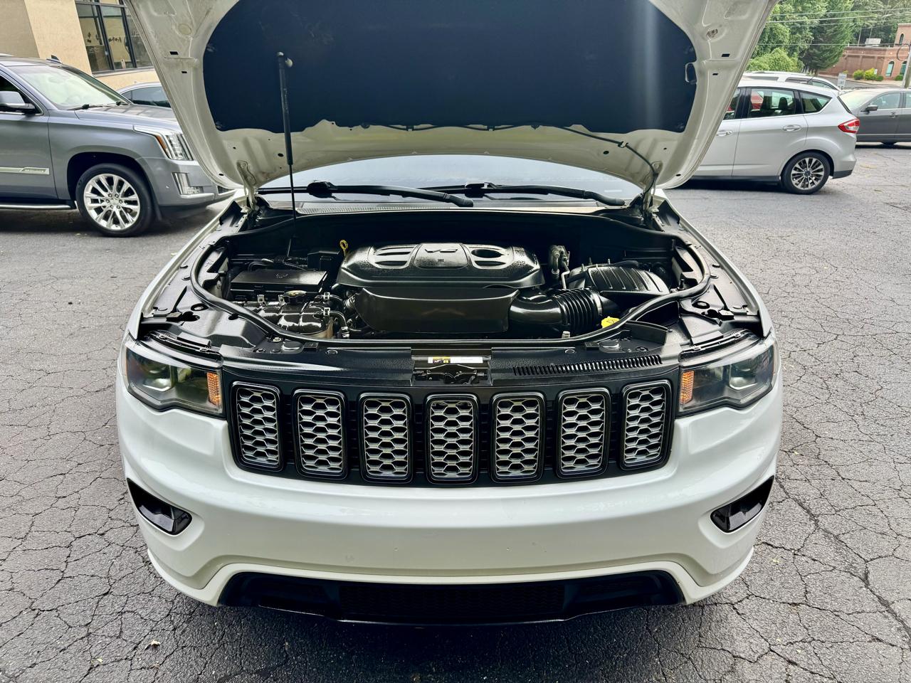 Jeep Grand Cherokee Laredo 4WD 2019