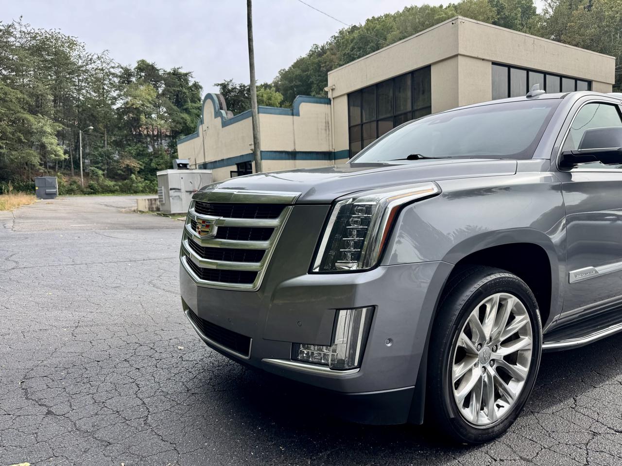 Cadillac Escalade Luxury 4WD 2018