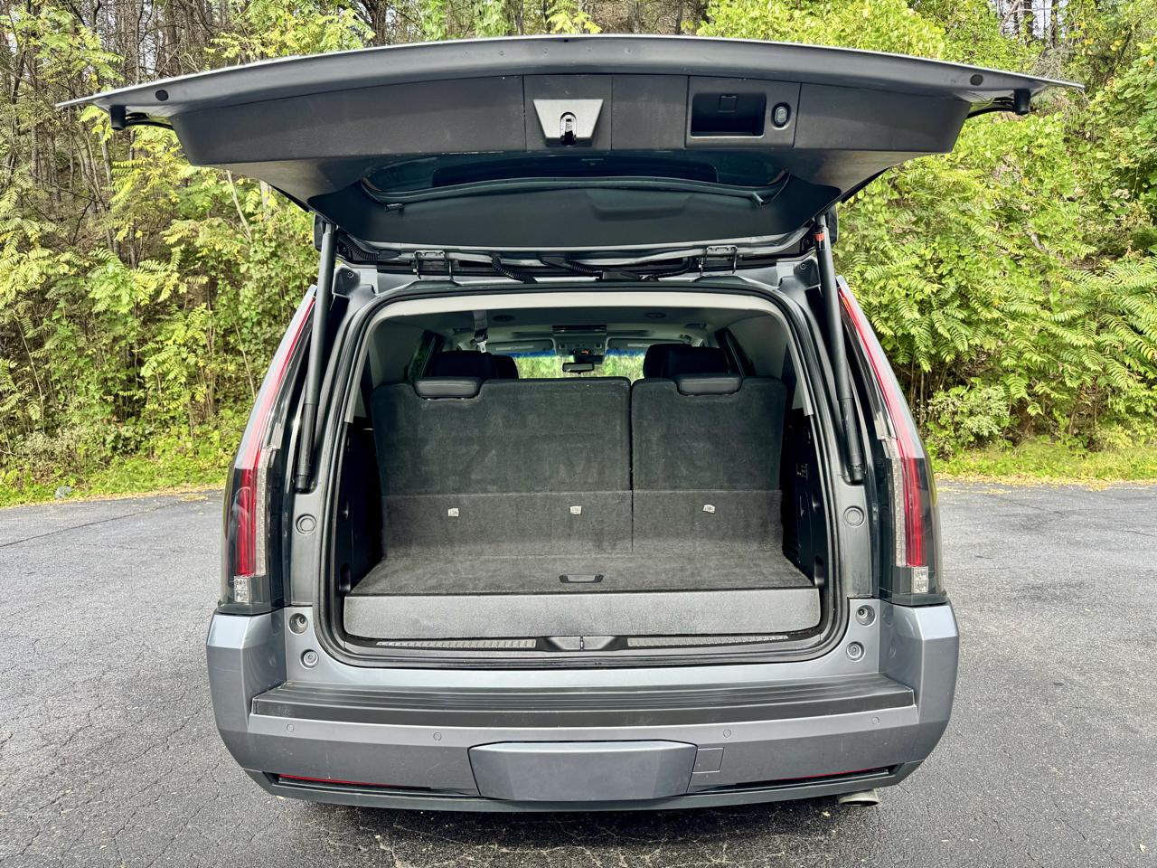 Cadillac Escalade Luxury 4WD 2018
