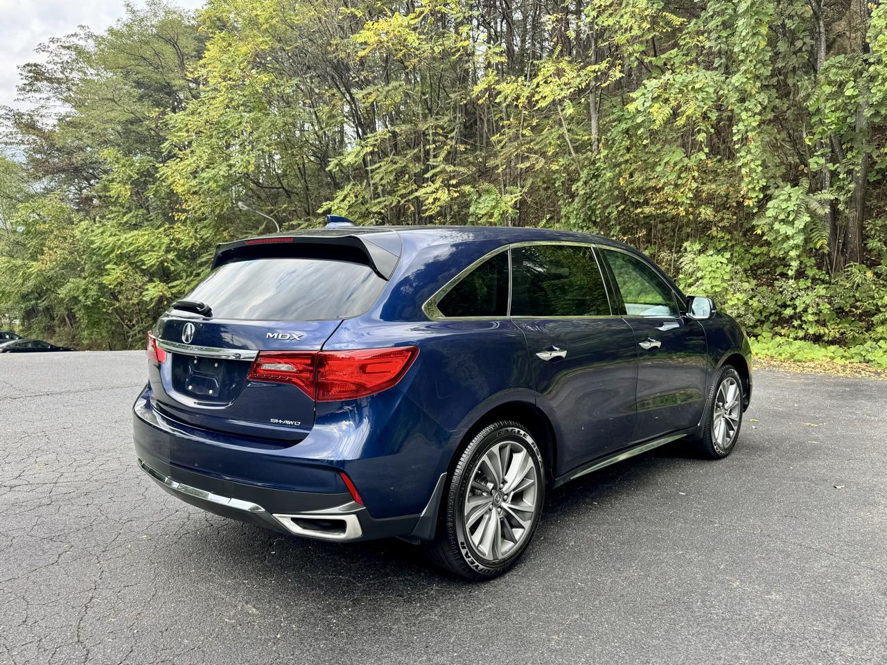 Acura MDX SH-AWD 9-Spd AT w/Tech Package 2017