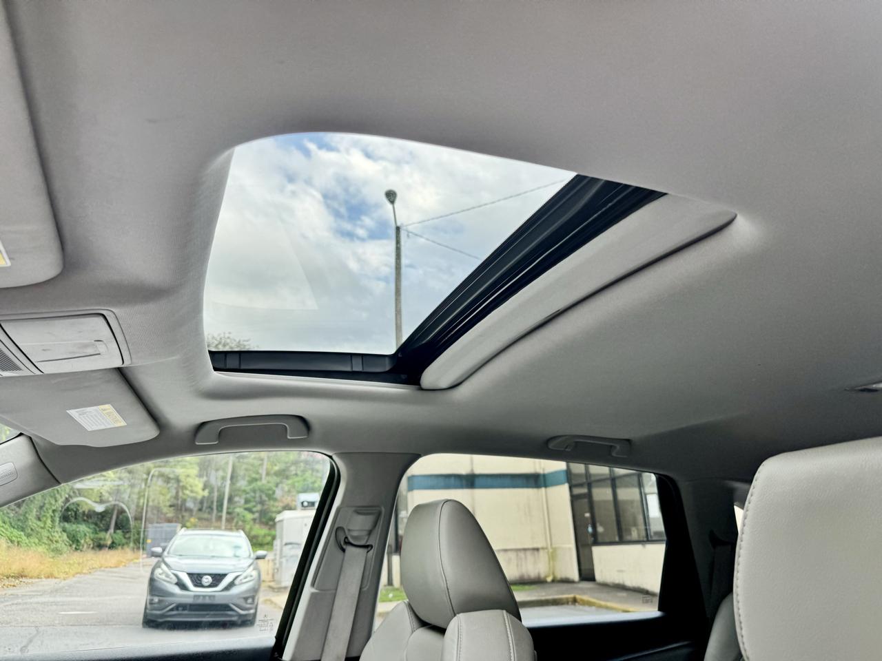 Acura MDX SH-AWD 9-Spd AT w/Tech Package 2017