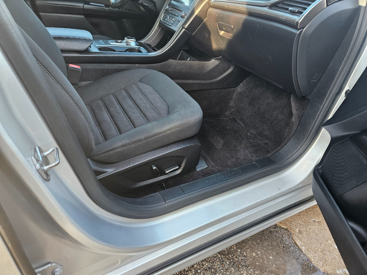 Ford Fusion SE FWD 2017