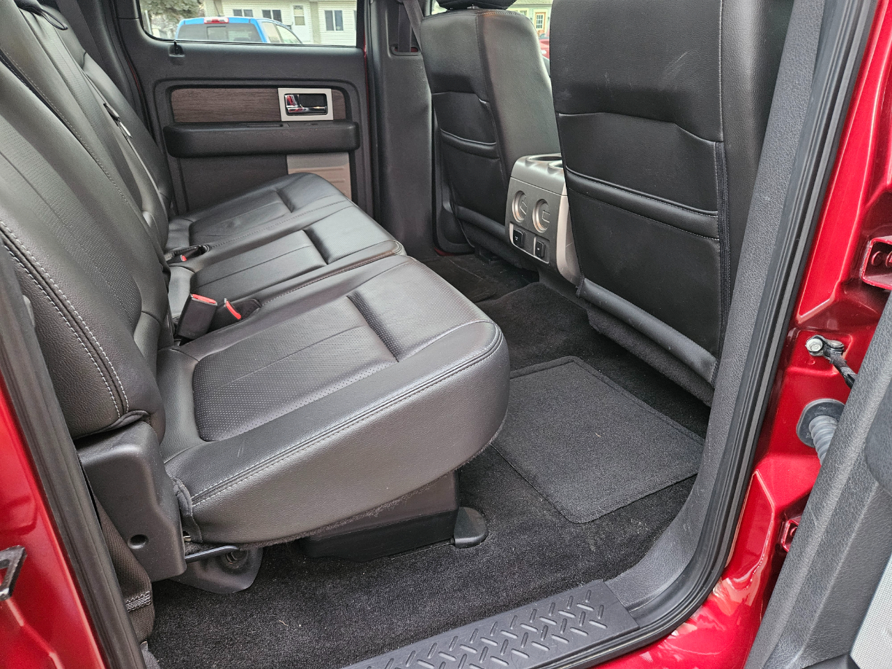 Ford F-150 Lariat SuperCrew Short Box 4WD 2014