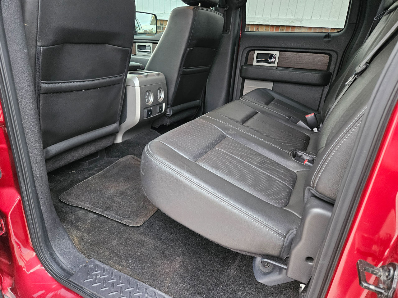 Ford F-150 Lariat SuperCrew Short Box 4WD 2014