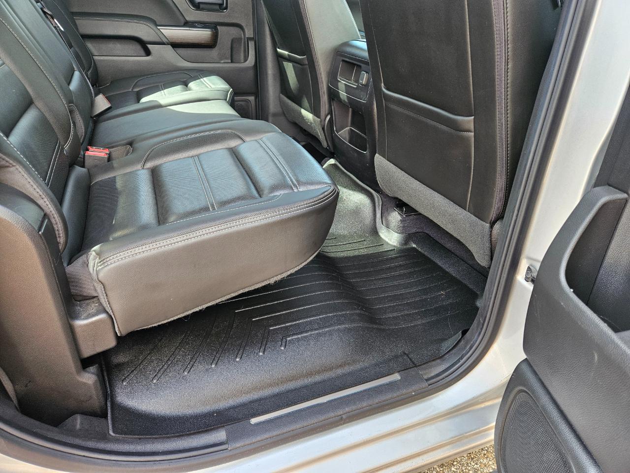 GMC Sierra 1500 4WD Crew Cab 143.5" Denali 2018