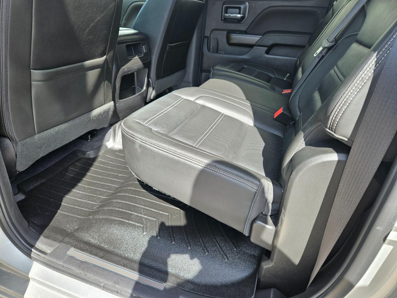 GMC Sierra 1500 4WD Crew Cab 143.5" Denali 2018