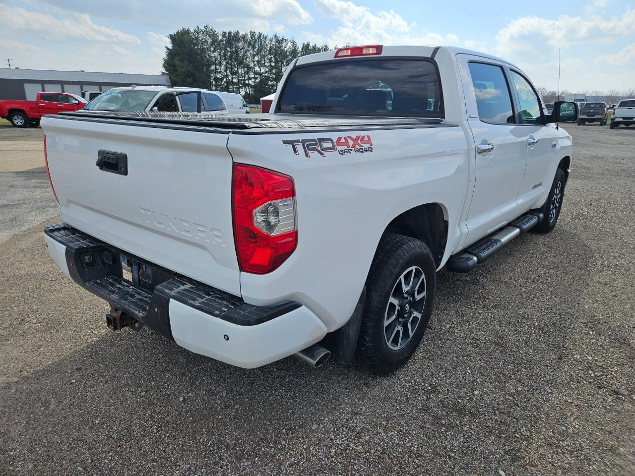 Toyota Tundra 4WD Truck CrewMax 5.7L FFV V8 6-Spd AT LTD (Natl) 2016