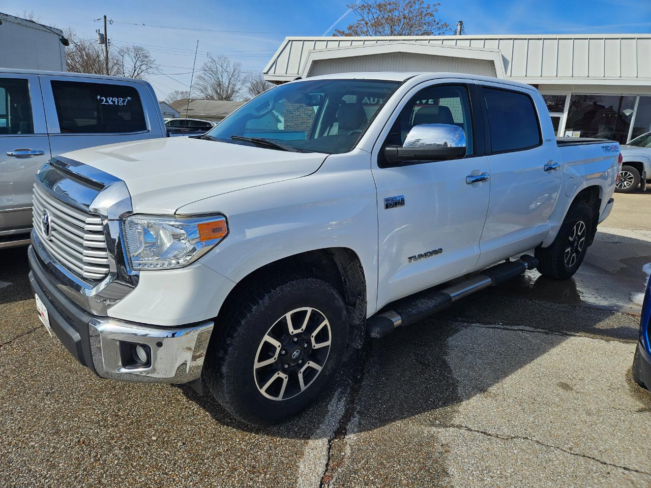 2016 Toyota Tundra 4WD Truck CrewMax 5.7L FFV V8 6-Spd AT LTD (Natl)