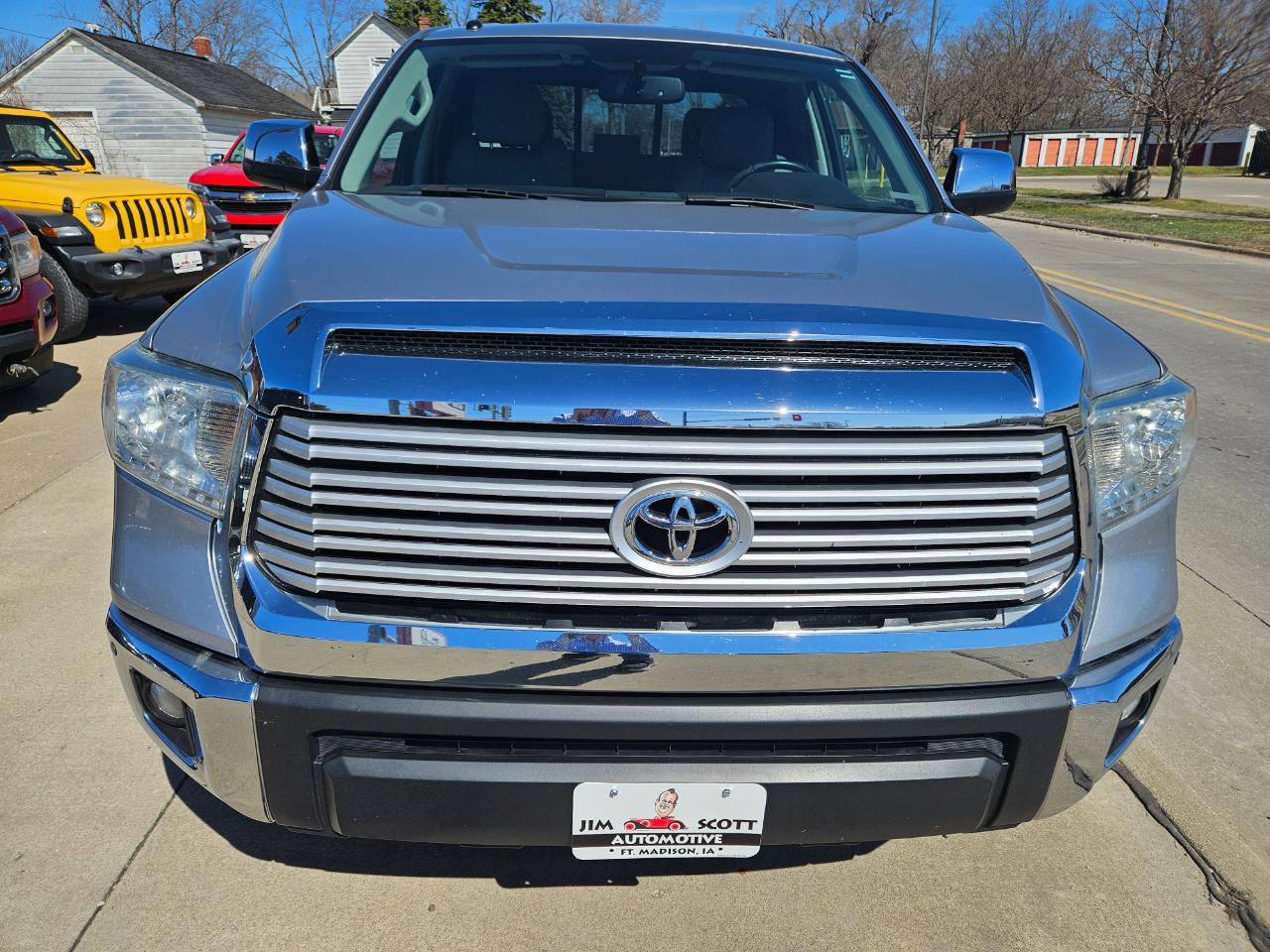 Toyota Tundra 4WD Truck Double Cab 5.7L FFV V8 6-Spd AT LTD (Natl) 2014