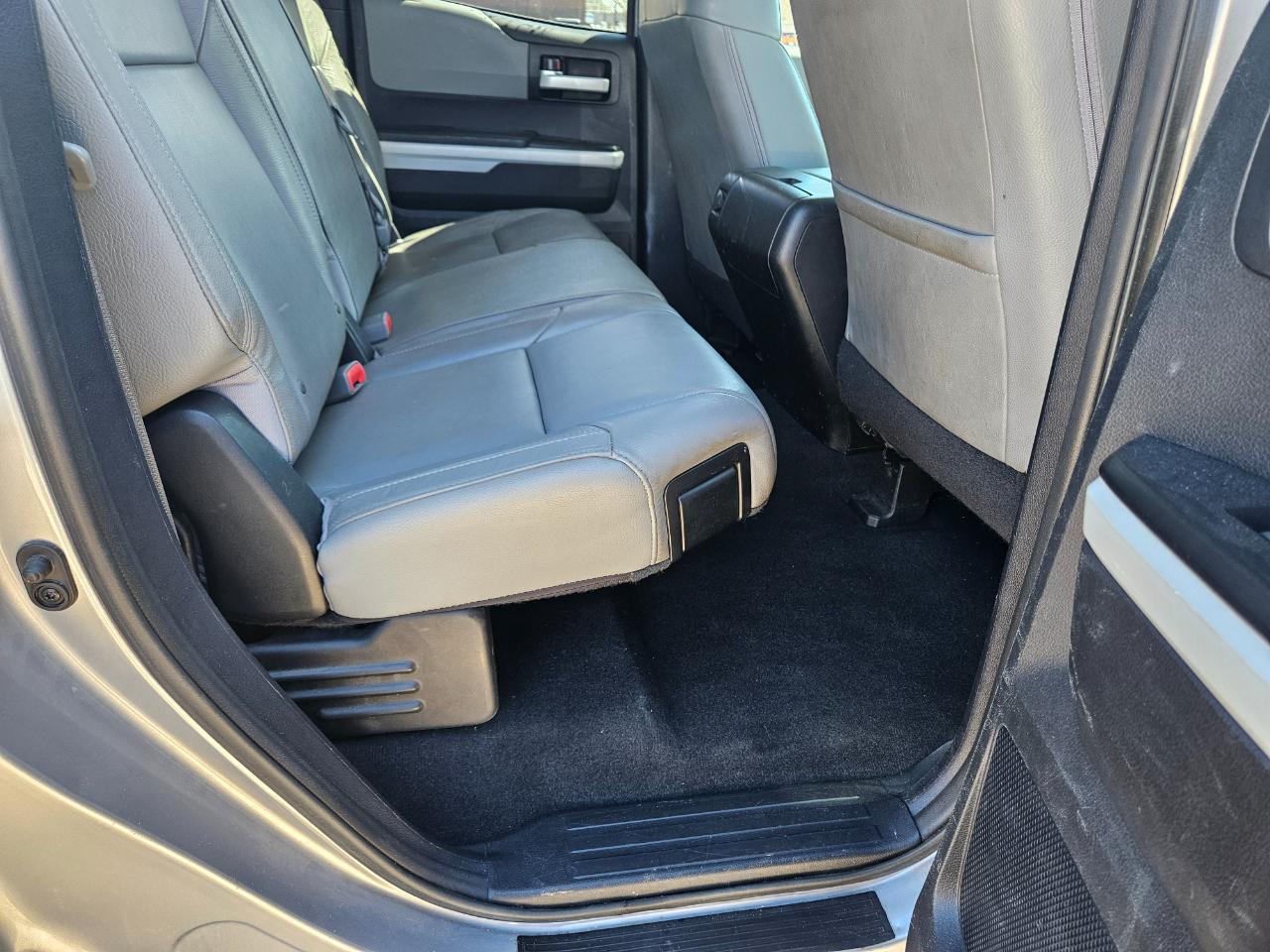 Toyota Tundra 4WD Truck Double Cab 5.7L FFV V8 6-Spd AT LTD (Natl) 2014