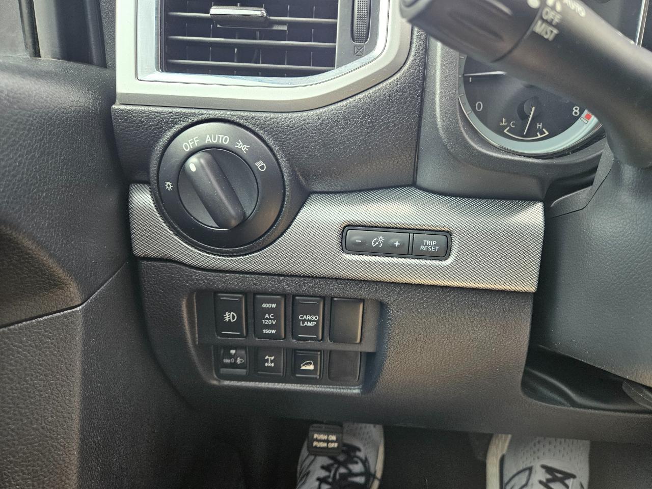 Nissan Titan 4x4 Crew Cab PRO-4X 2017