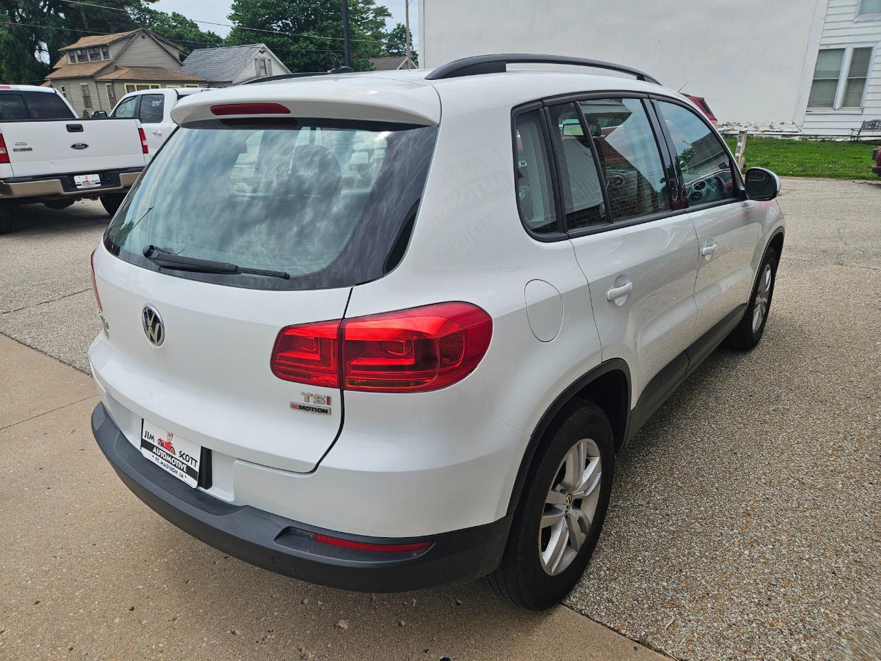 Volkswagen Tiguan 4MOTION 4dr Auto R-Line 2016