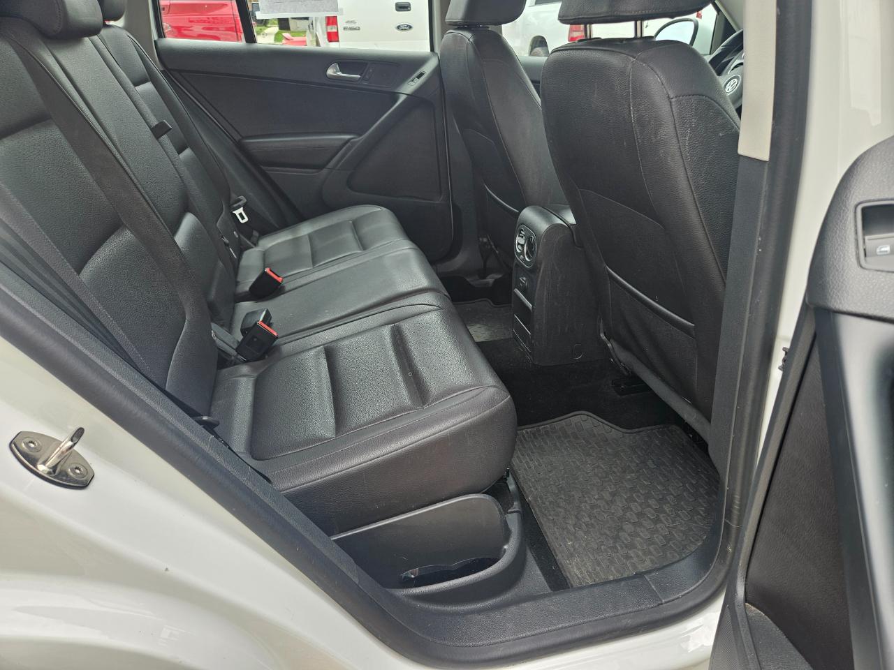 Volkswagen Tiguan 4MOTION 4dr Auto R-Line 2016