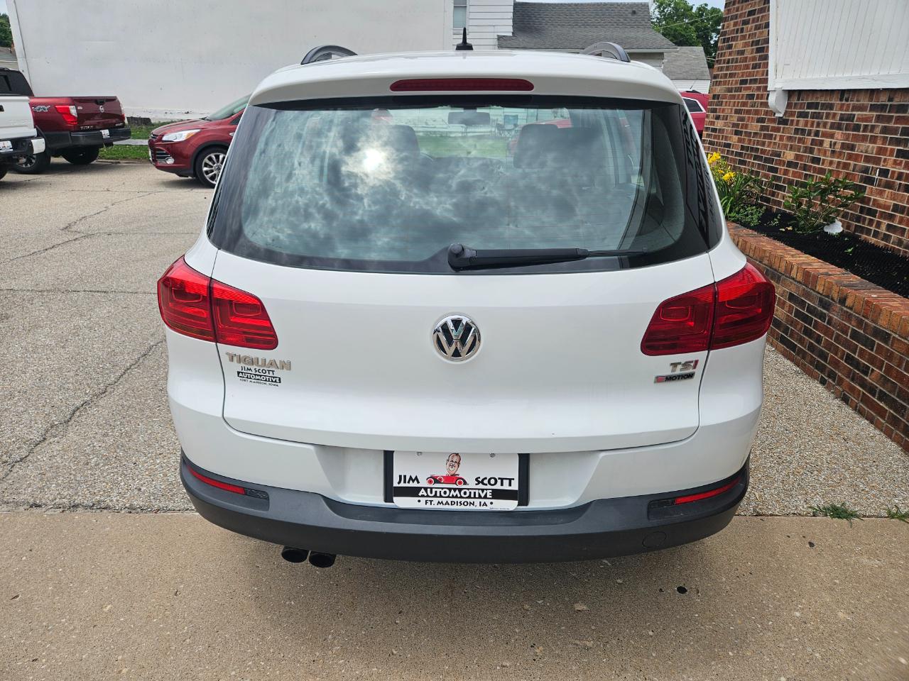 Volkswagen Tiguan 4MOTION 4dr Auto R-Line 2016