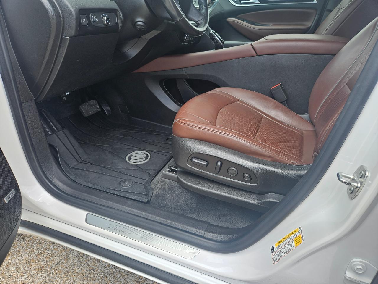 Buick Enclave AWD 4dr Avenir 2021
