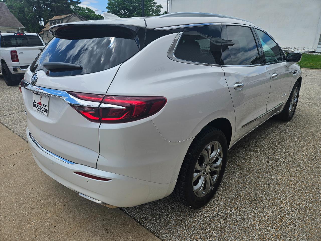 Buick Enclave AWD 4dr Avenir 2021