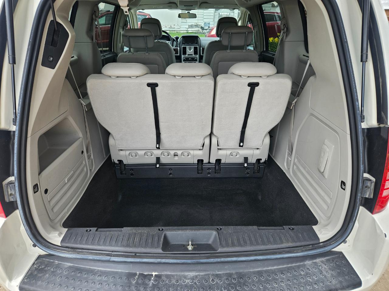Chrysler Town & Country 4dr Wgn Touring Plus 2010