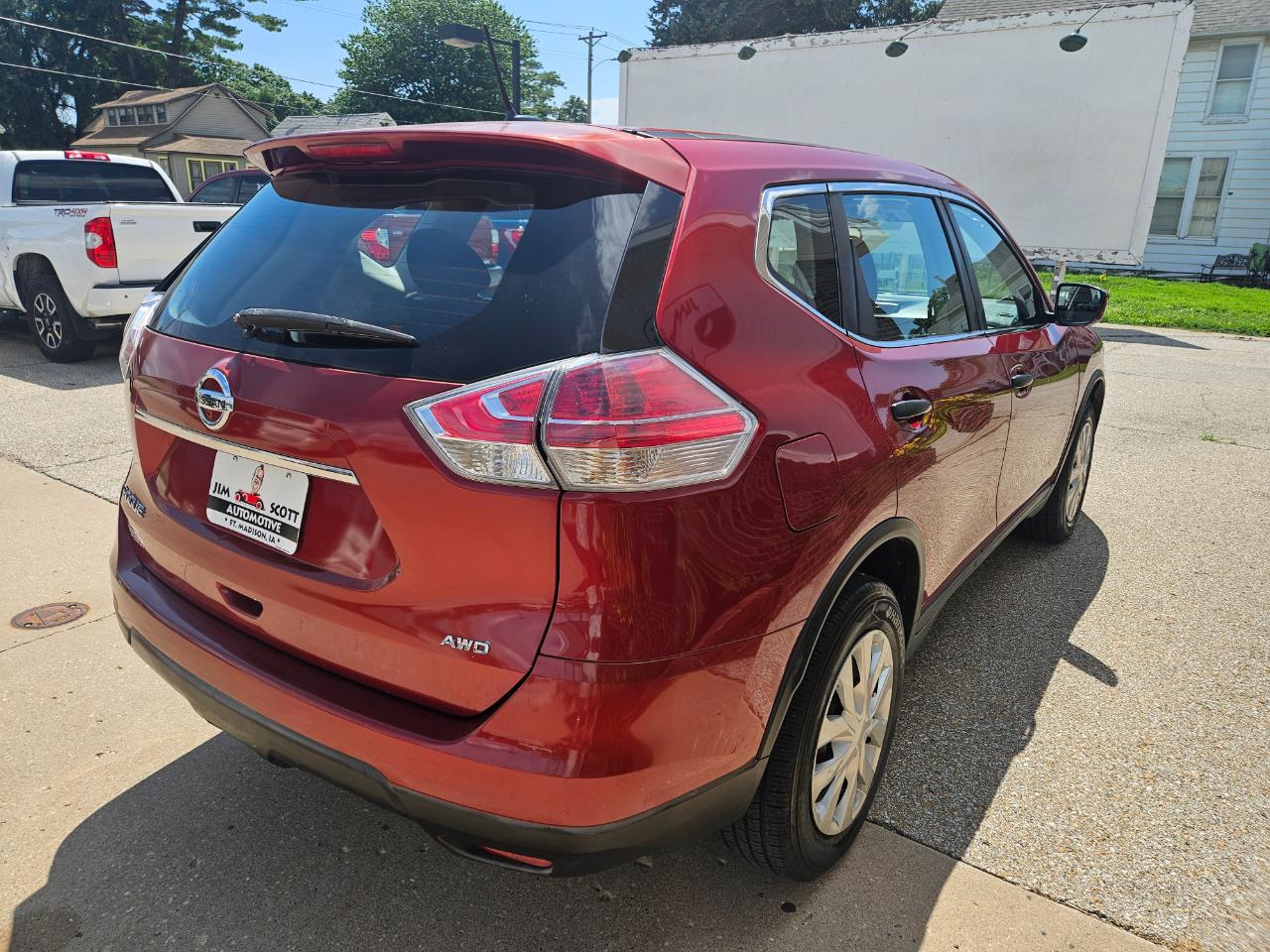 Nissan Rogue AWD 4dr SV 2016