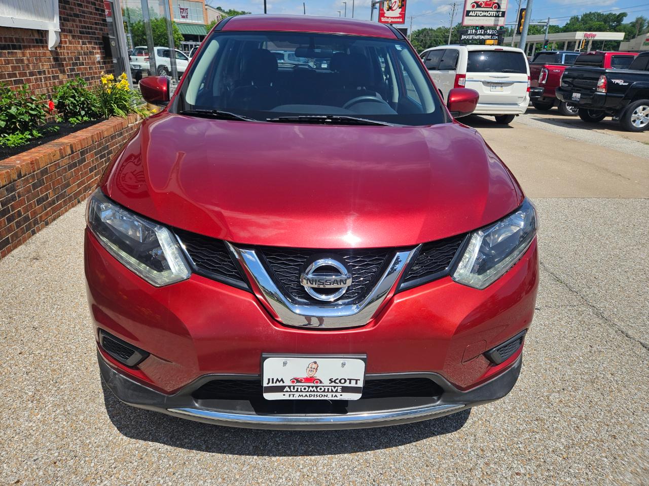 Nissan Rogue AWD 4dr SV 2016