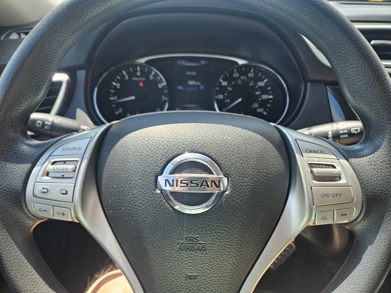 Nissan Rogue AWD 4dr SV 2016