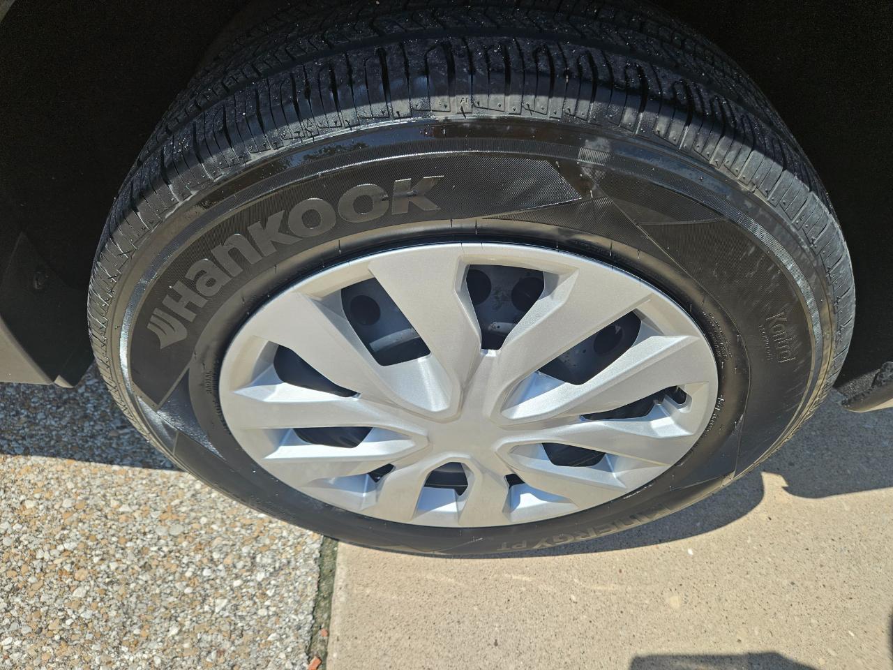 Nissan Rogue AWD 4dr SV 2016