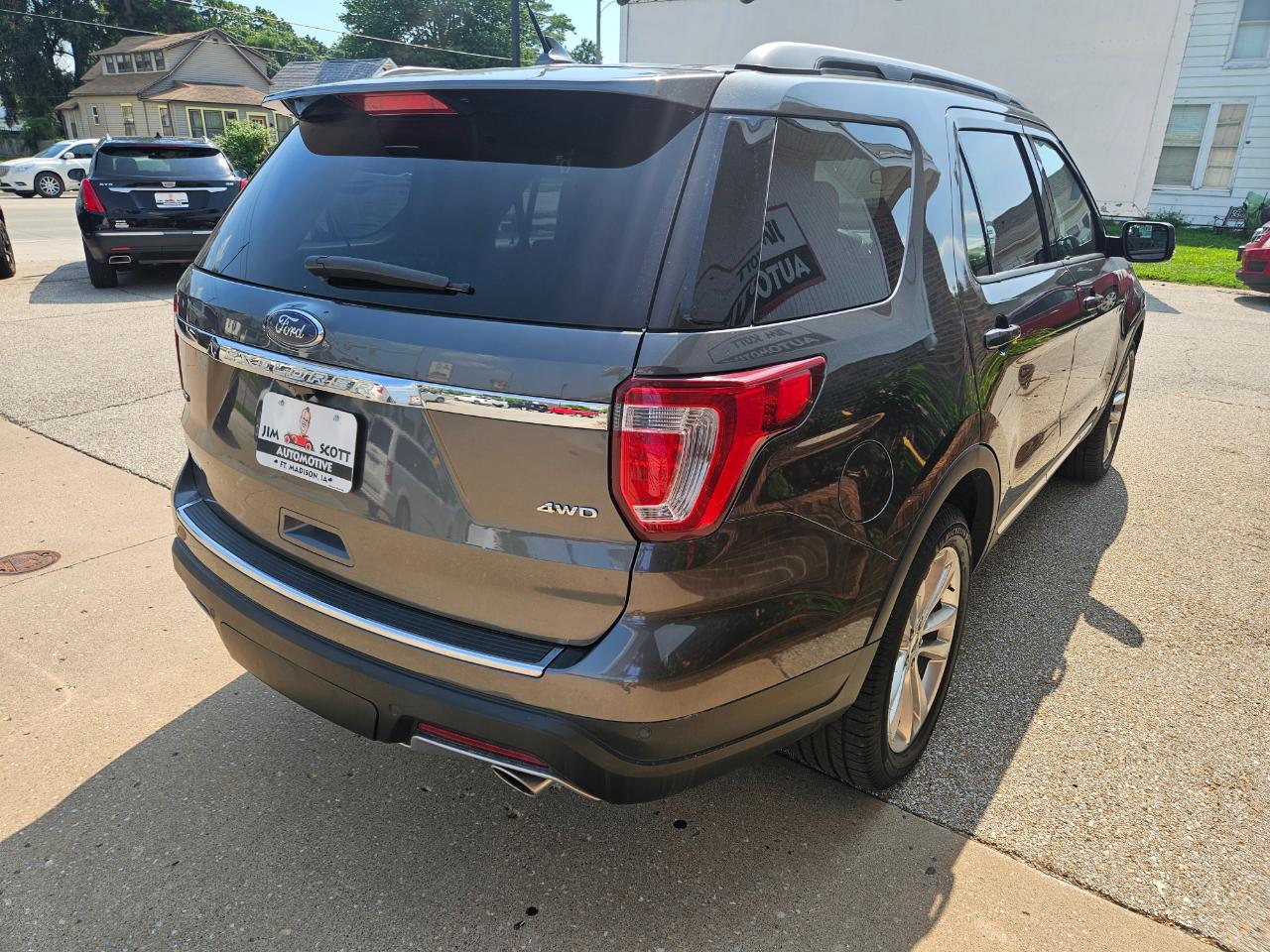Ford Explorer XLT 4WD 2018