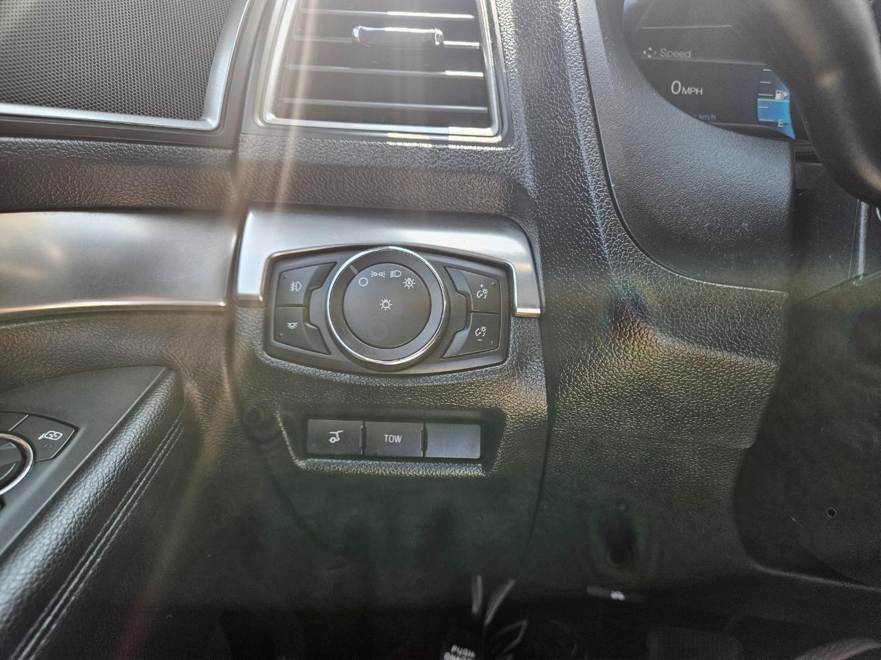 Ford Explorer XLT 4WD 2018