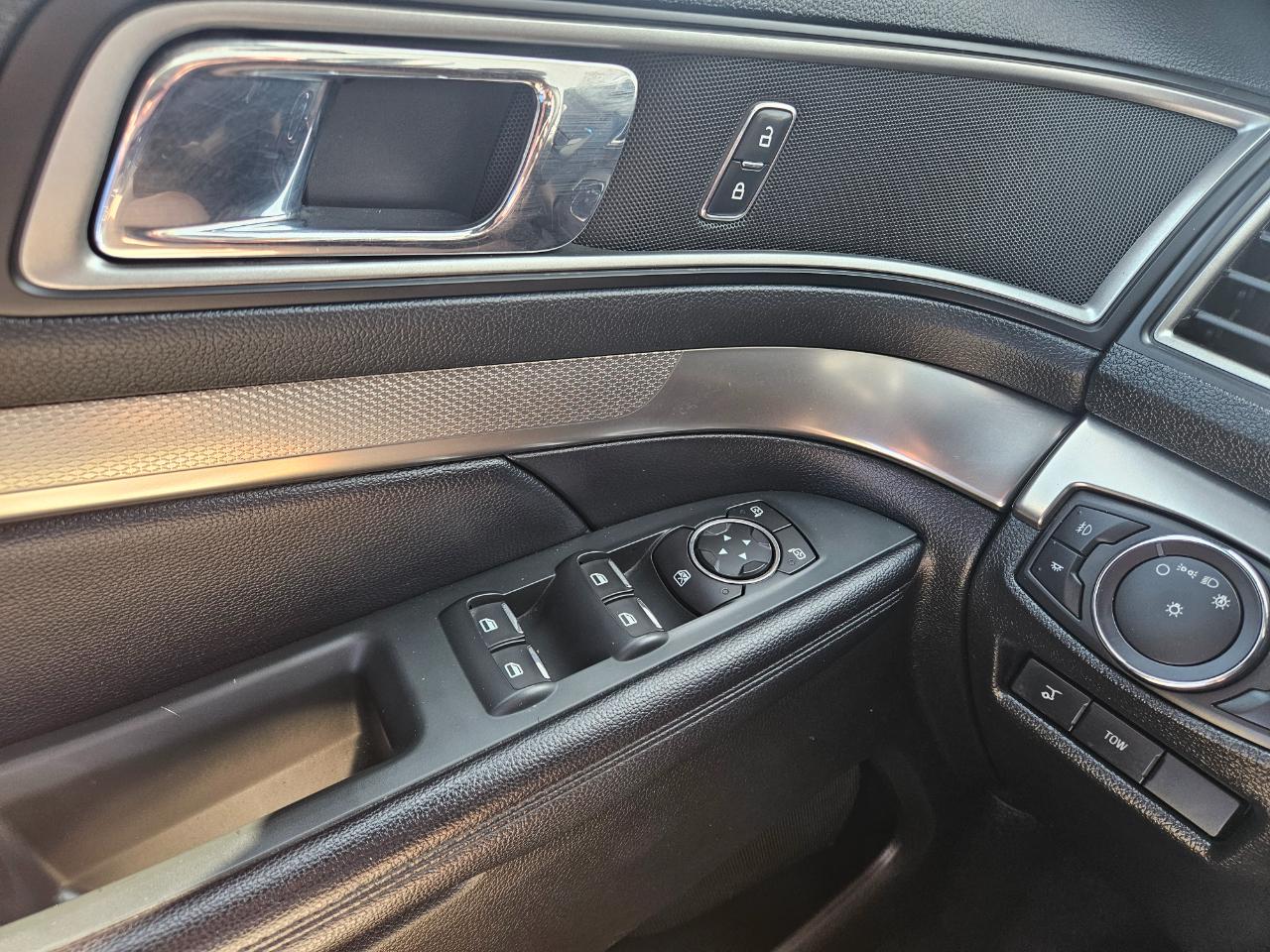 Ford Explorer XLT 4WD 2018
