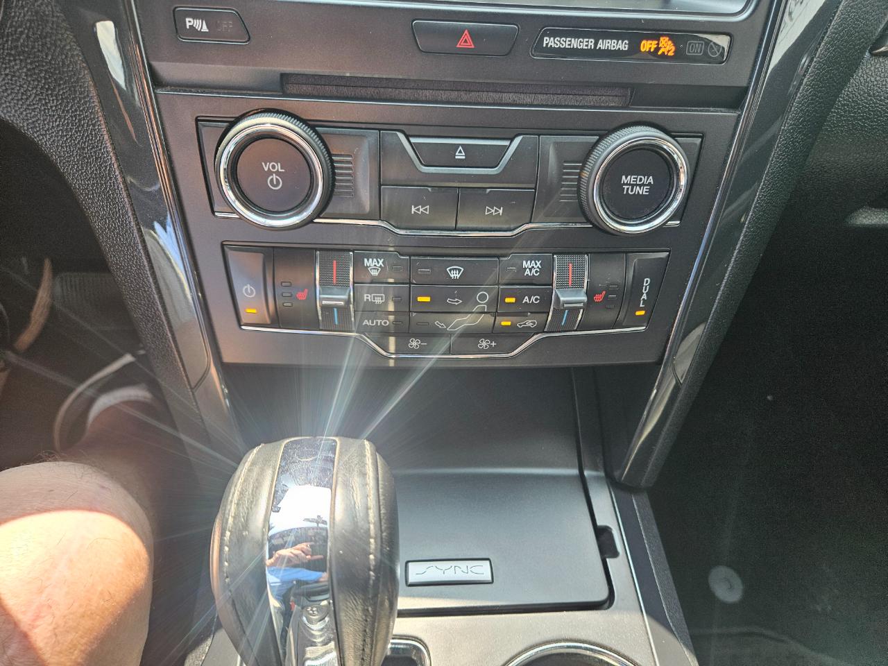 Ford Explorer XLT 4WD 2018