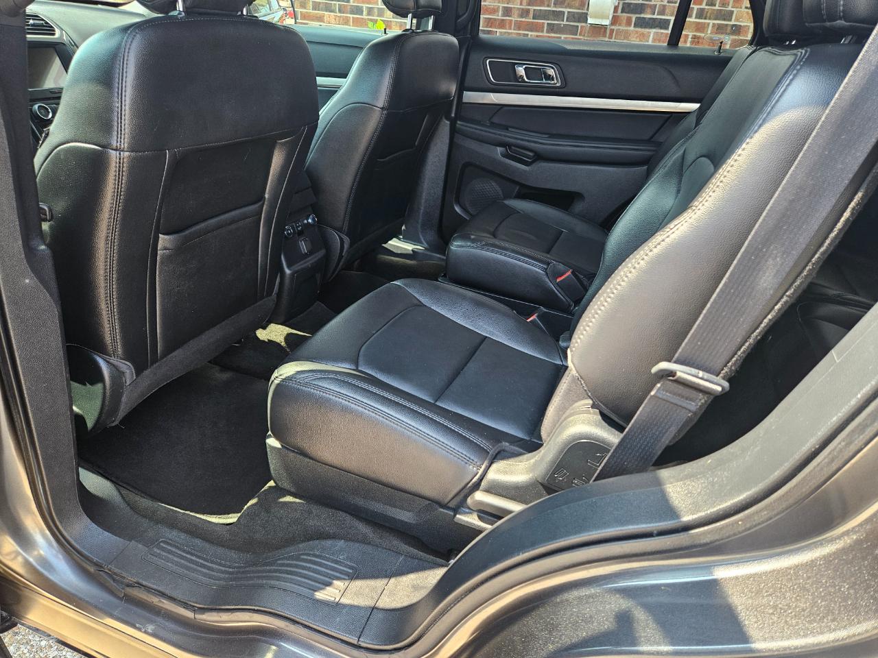Ford Explorer XLT 4WD 2018