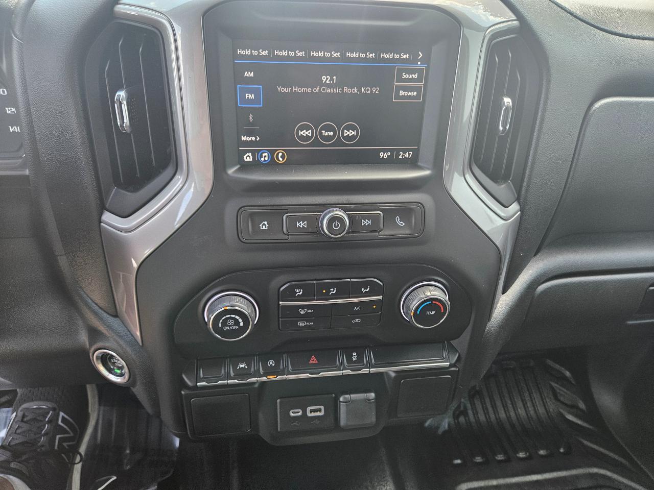 Chevrolet Silverado 1500 4WD Double Cab 147" Work Truck 2023