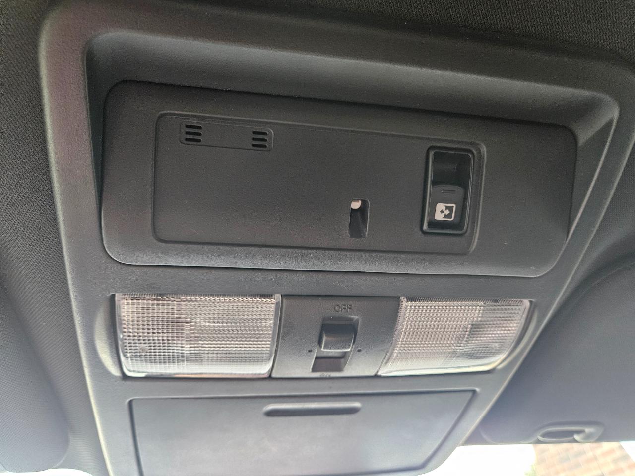 Nissan Titan 4x4 Crew Cab SV 2019