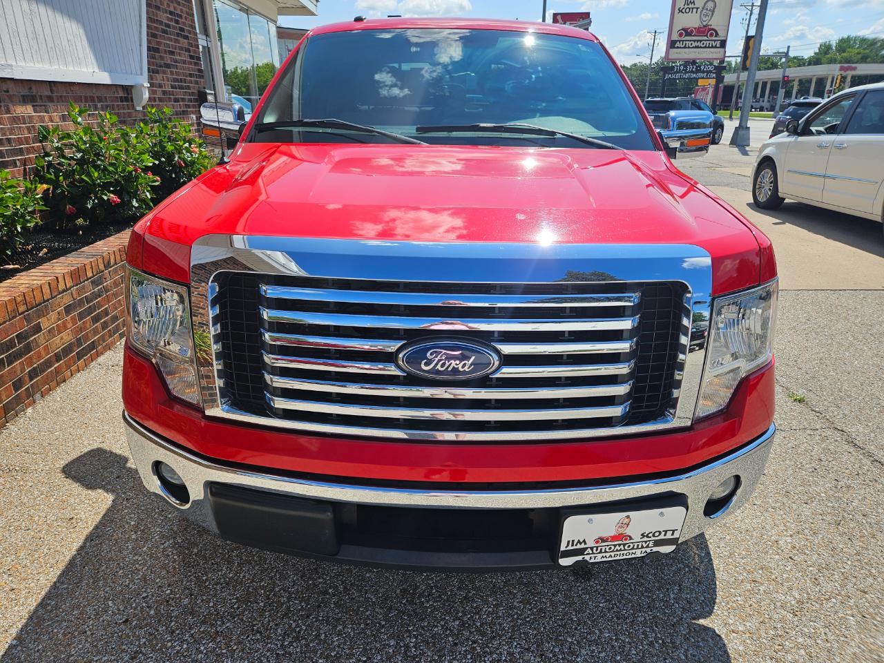 Ford F-150 2WD SuperCrew 145" XLT 2011