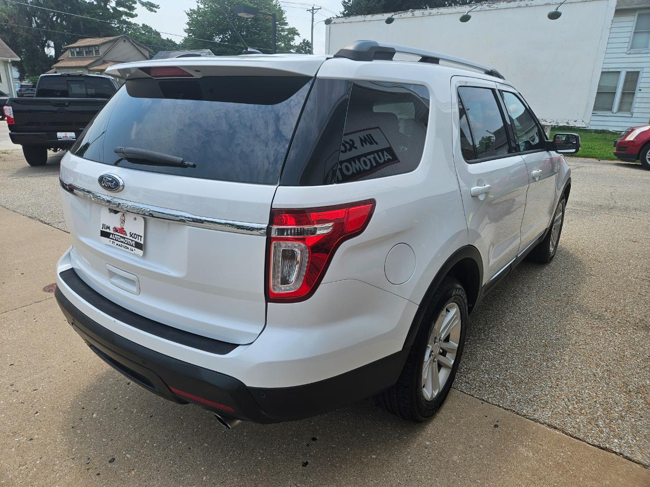 Ford Explorer FWD 4dr XLT 2014