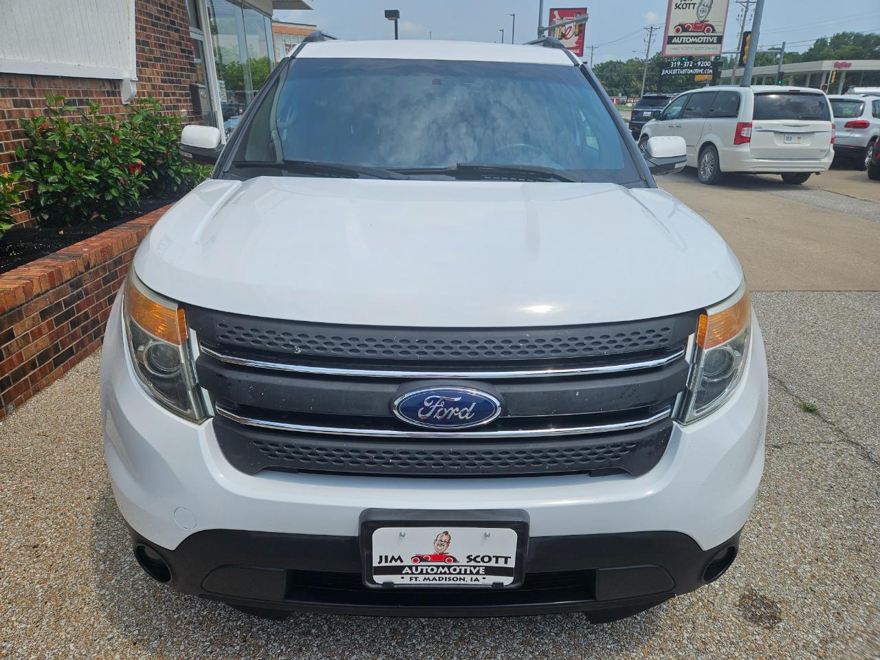 Ford Explorer FWD 4dr XLT 2014