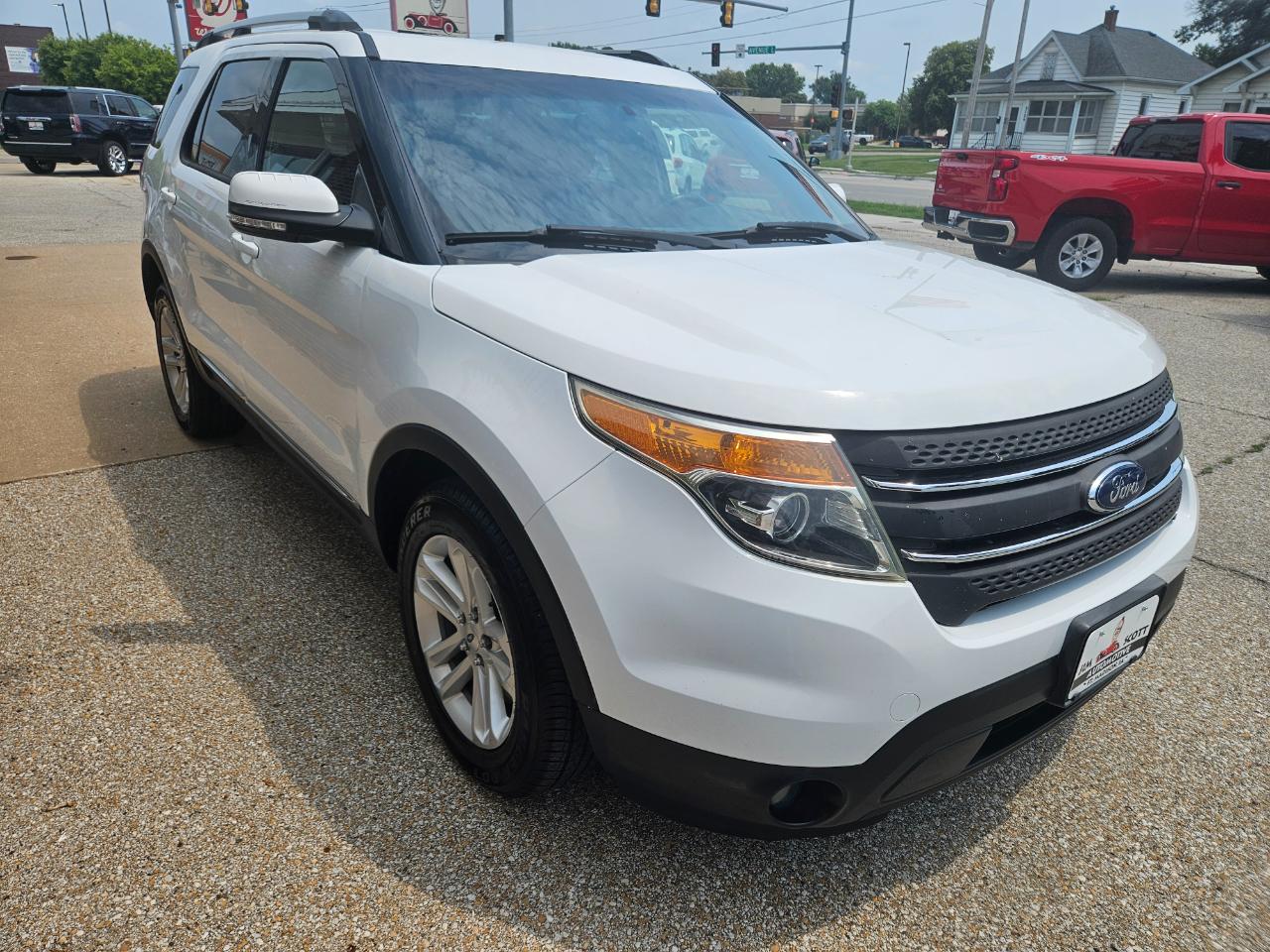 Ford Explorer FWD 4dr XLT 2014