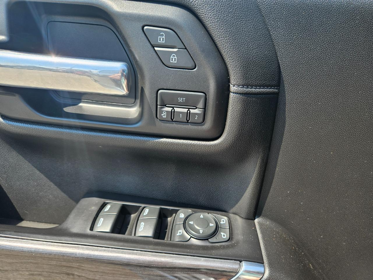 Chevrolet Silverado 1500 4WD Crew Cab 147" LTZ 2019
