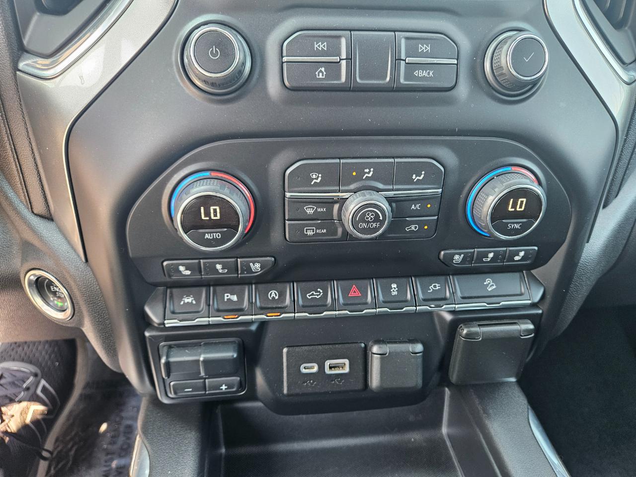 Chevrolet Silverado 1500 4WD Crew Cab 147" LTZ 2019