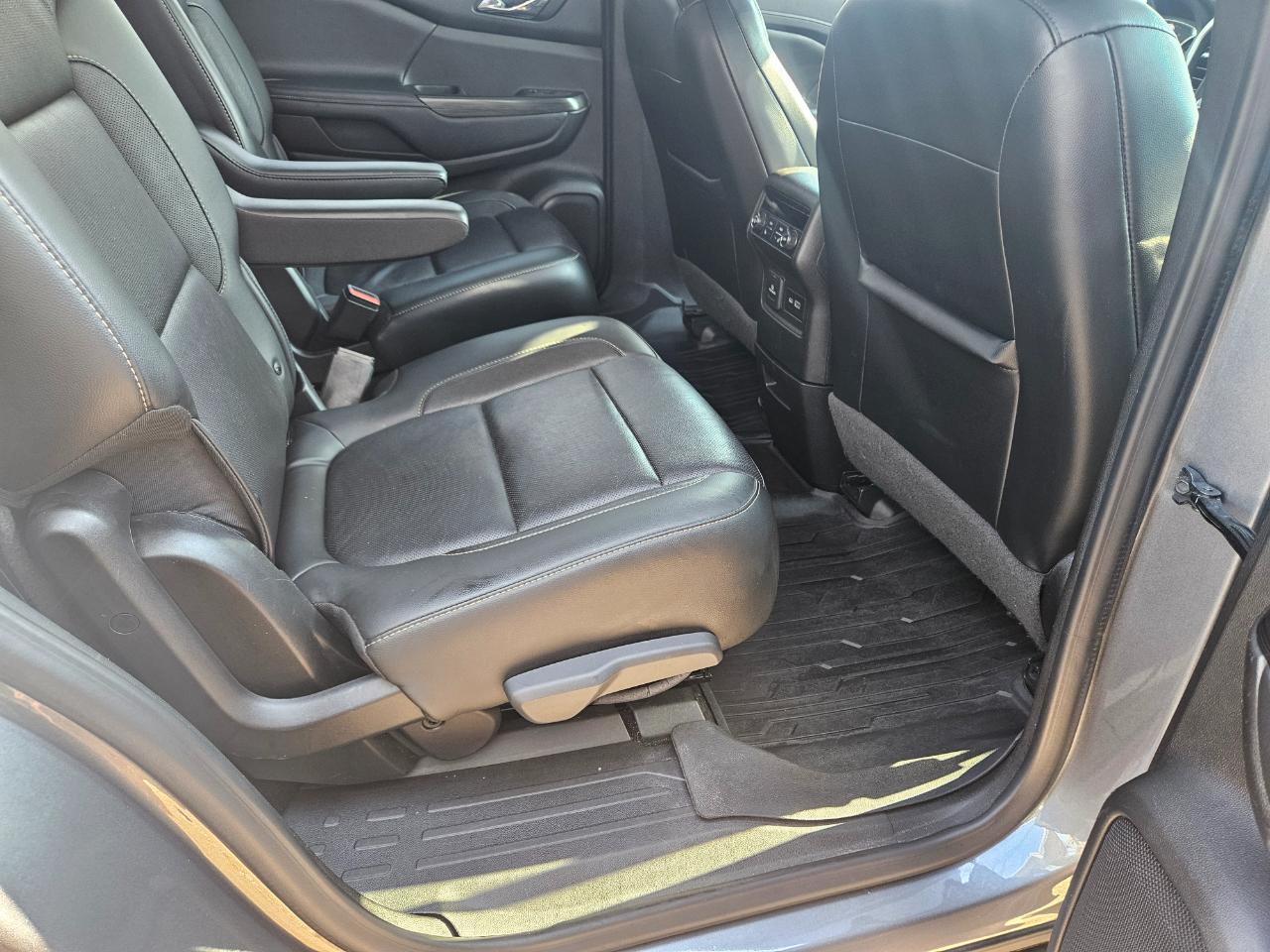 GMC Acadia AWD 4dr SLT 2020