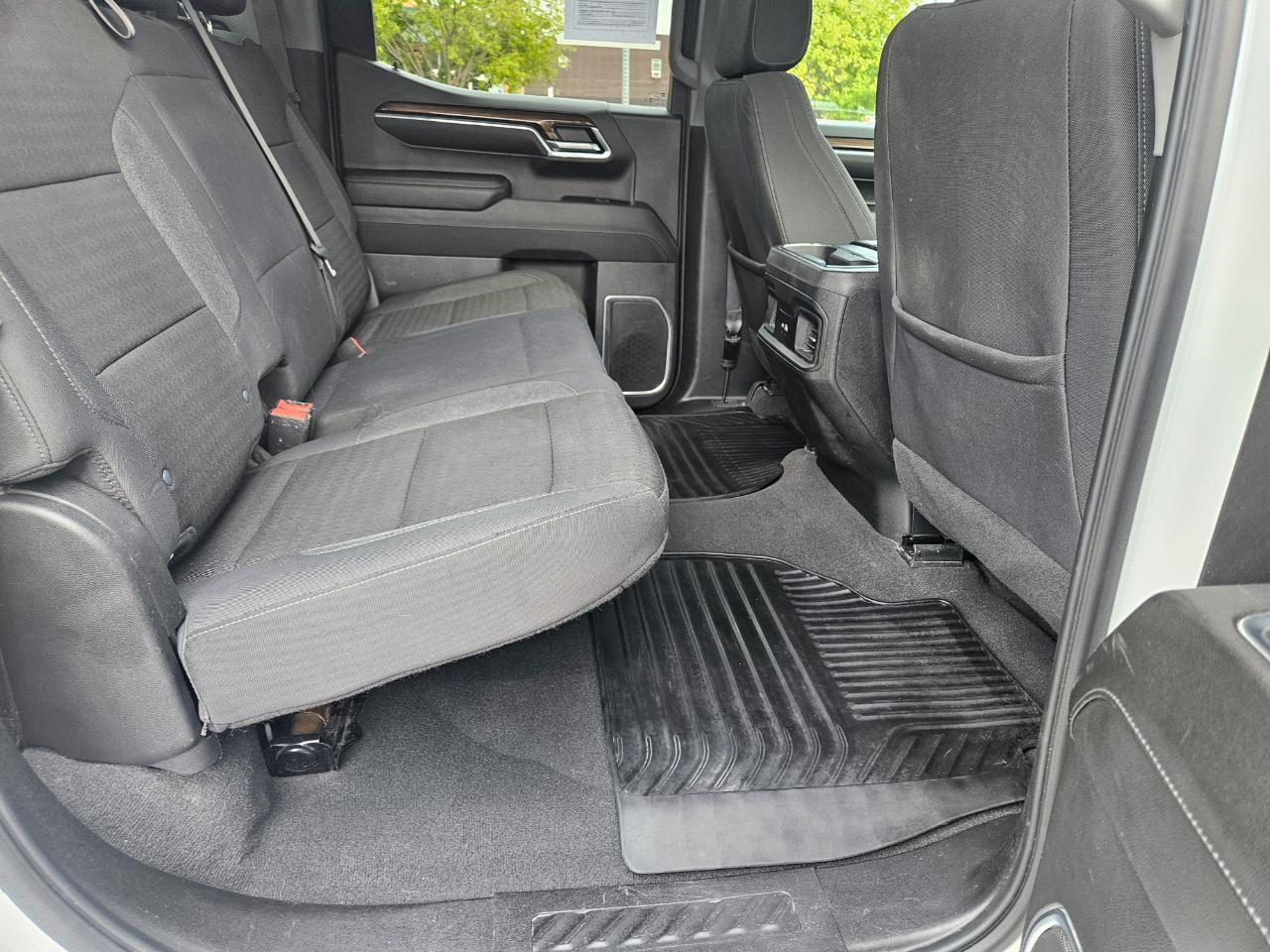 Chevrolet Silverado 1500 4WD Crew Cab 147" RST 2024