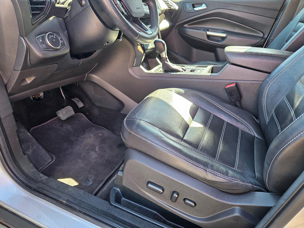 Ford Escape Titanium FWD 2017