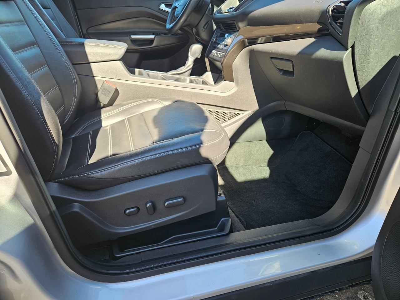 Ford Escape Titanium FWD 2017